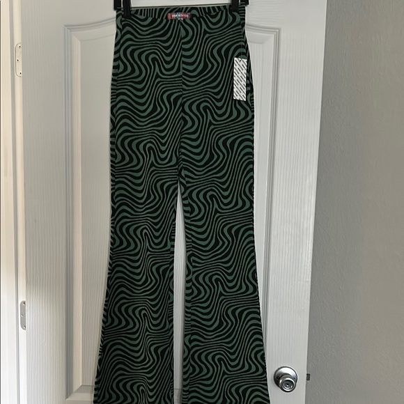 Urban Outfitters Green and Black Patterned Pants - Picture 4 of 4